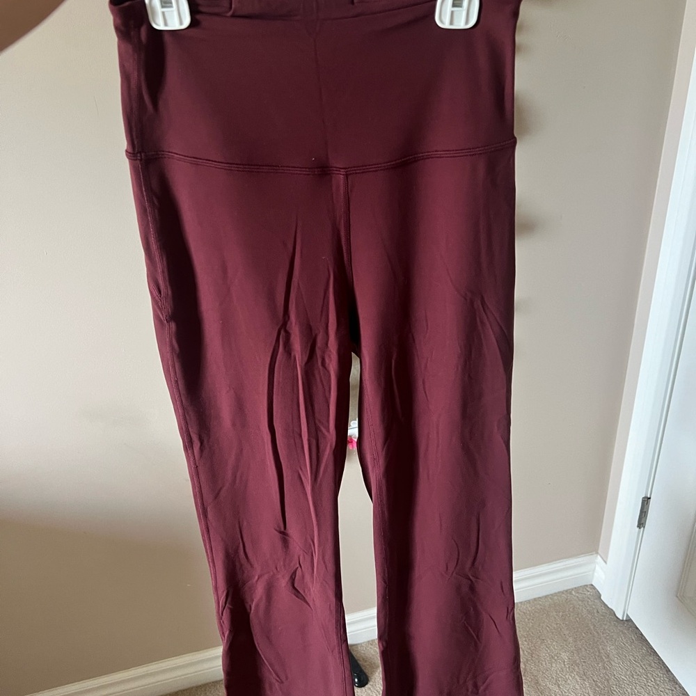 Lululemon Groove Nulu Flare Pants size 6 - Picture 2 of 5
